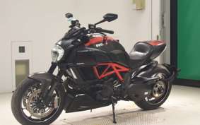 DUCATI DIAVEL Carbon 2017