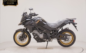 SUZUKI DL650 ( V-Strom 650 ) XTA 2026 C733M