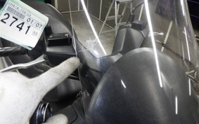 SUZUKI SKYWAVE 200 (Burgman 200)