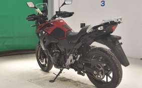 SUZUKI Vｽﾄﾛｰﾑ250 2006