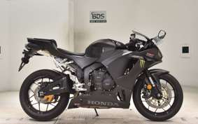 HONDA CBR600RR 2025 PC40