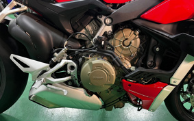 DUCATI STREET FIGHTER V4S 2021 FA00