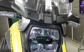 SUZUKI Vｽﾄﾛｰﾑ1050XT 2020