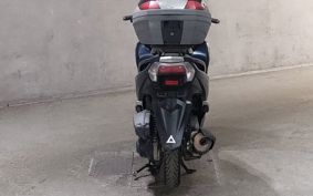 YAMAHA TRICITY 125 SE82J