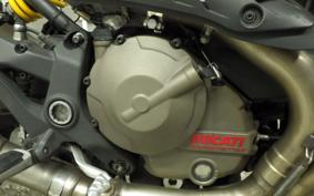 DUCATI MONSTER 821 2015
