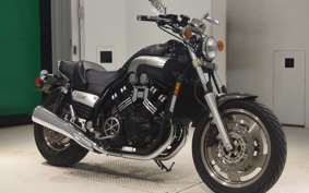 YAMAHA VMAX 2000