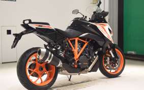 KTM 1290 SUPER DUKE GT 2019