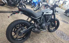 DUCATI SCRAMBLER SIXTY2 2016 KA00