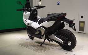 HONDA X-ADV 750 2026 RH21