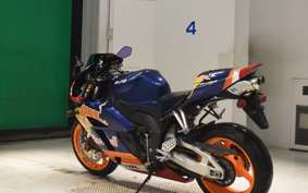 HONDA CBR1000RR 2004 SC57