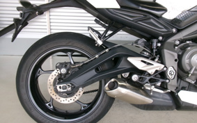 TRIUMPH STREET TRIPLE S 2021 HDA52A