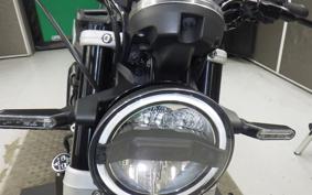 HUSQVARNA SVARTPILEN 125 2023
