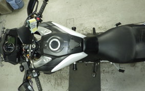 SUZUKI Vｽﾄﾛｰﾑ1000A 2015 VU51A