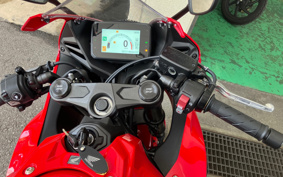 HONDA CBR650R E-Clutch 2025 RH17
