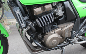 KAWASAKI ZRX400 2005 ZR400E