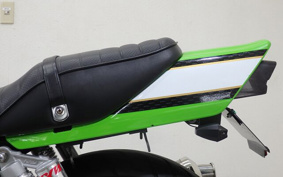 KAWASAKI ZRX400 2006 ZR400E