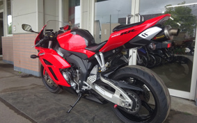 HONDA CBR1000RR 2004 SC57