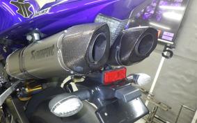 YAMAHA YZF-R1 2011