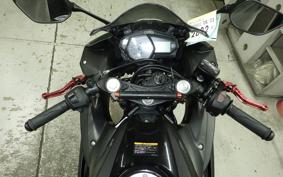 YAMAHA YZF-R25 A 2025 RG10J