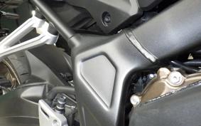 HONDA CB650R E-Clutch 2024