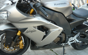 KAWASAKI NINJA ZX-10R 2004 ZXT00C
