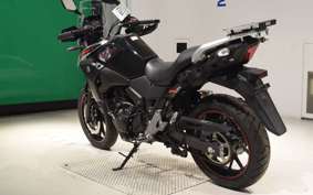 SUZUKI Vｽﾄﾛｰﾑ250A