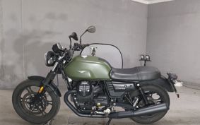 MOTO GUZZI V7 3 STONE 2019 ..