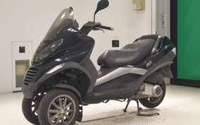 PIAGGIO MP3 250