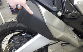 HONDA X-ADV 750 2025 RH21