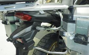HONDA CRF1100L AFRICA TWIN DCT 2020 SD10
