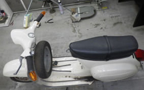 VESPA 50S 2024