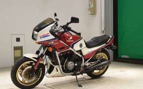 HONDA VF750F 1983 RC15