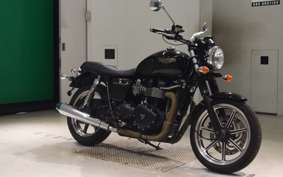 TRIUMPH BONNEVILLE 2010