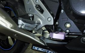 SUZUKI GSX250 R 2005