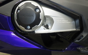 HONDA NM4 VULTUS -01 2019 RC82