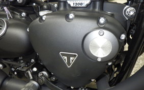 TRIUMPH BONNEVILLE BOBBER 2018