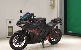 YAMAHA YZF-R25