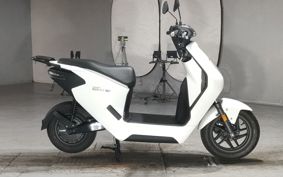 HONDA EM1 e: EF16
