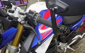 BMW F900R 2025