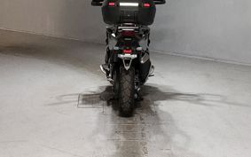 HONDA X-ADV 750 RH10