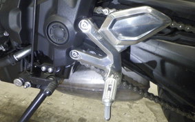 TRIUMPH TRIDENT 660 2025