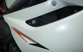 TRIUMPH DAYTONA 675 R 2013