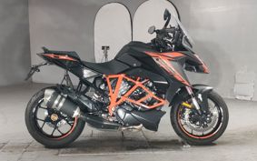 KTM 1290 SUPER  DUKE GT V6940