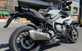 BMW S1000XR 2017 0D03