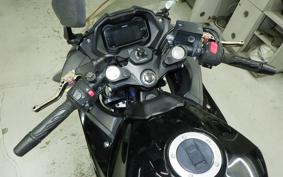 SUZUKI GSX250 R