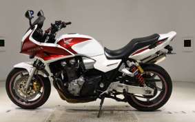 HONDA CB1300SB SUPER BOLDOR A 2014 SC54