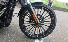 HARLEY FXBR 2023 YEZ