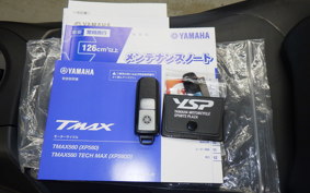 YAMAHA T-MAX 560 T 2025 SJ21J