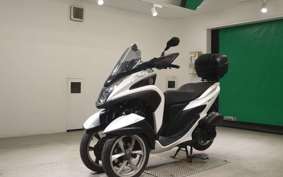 YAMAHA TRICITY 125 2012