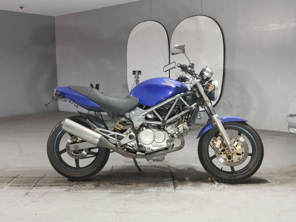 Фото Honda VTR 250 2006 с японского аукциона